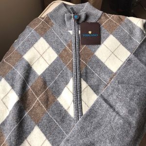 NWT Toscano Men’s Argyle zip sweater.